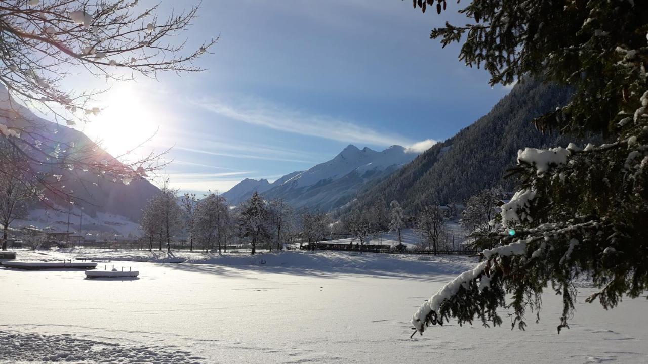 Apartamento Haus Ruetzbach Neustift im Stubaital Exterior foto