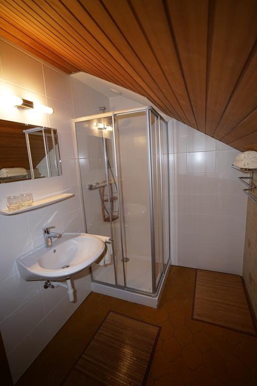 Apartamento Haus Ruetzbach Neustift im Stubaital Habitación foto