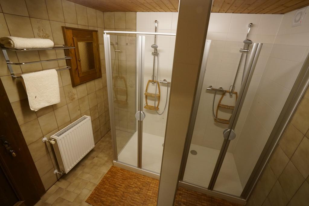 Apartamento Haus Ruetzbach Neustift im Stubaital Habitación foto
