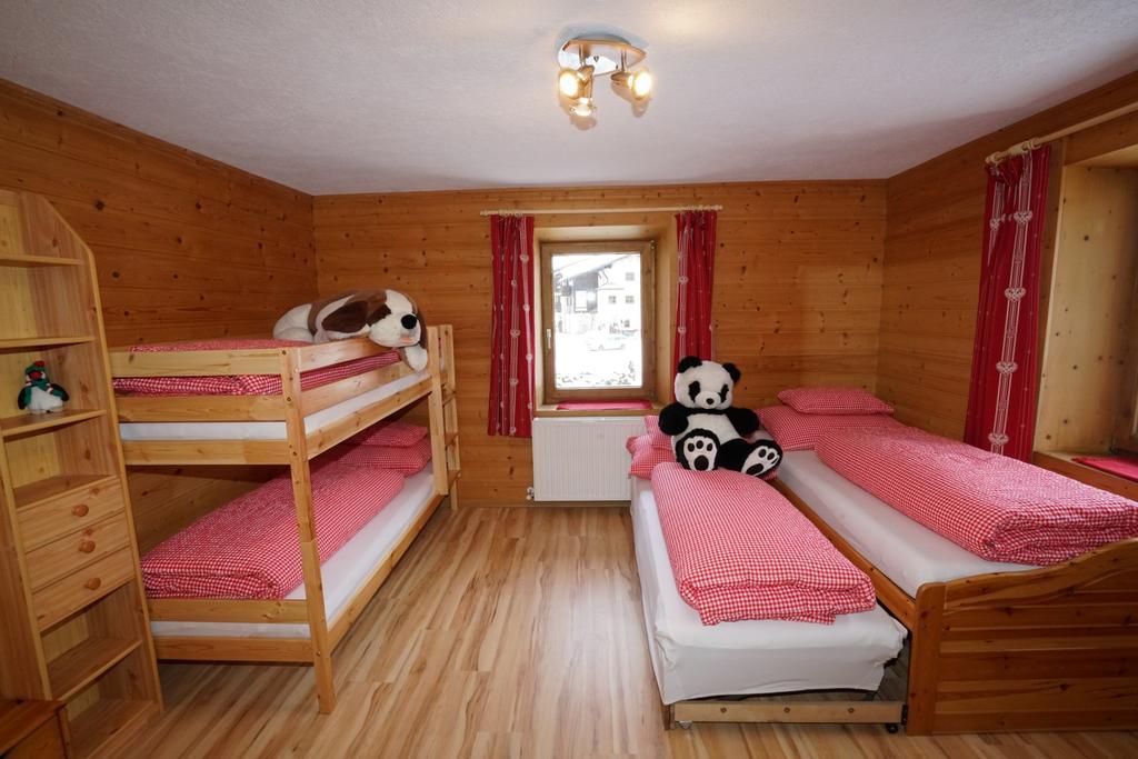 Apartamento Haus Ruetzbach Neustift im Stubaital Exterior foto