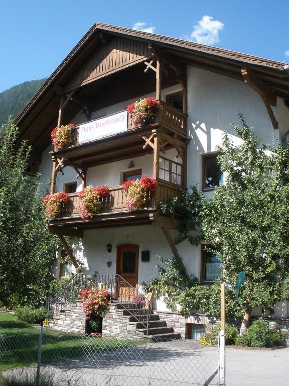 Apartamento Haus Ruetzbach Neustift im Stubaital Exterior foto