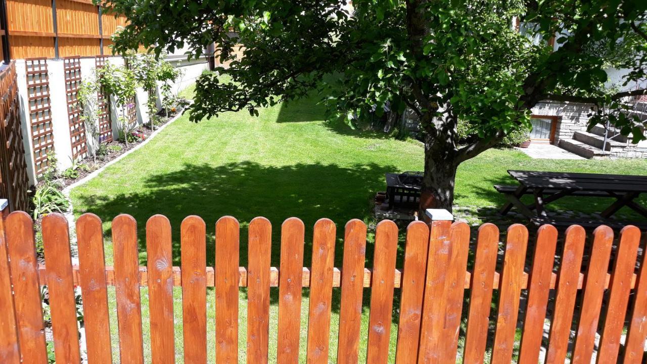 Apartamento Haus Ruetzbach Neustift im Stubaital Exterior foto